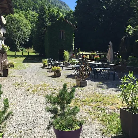 Hotel La Cascade 2*