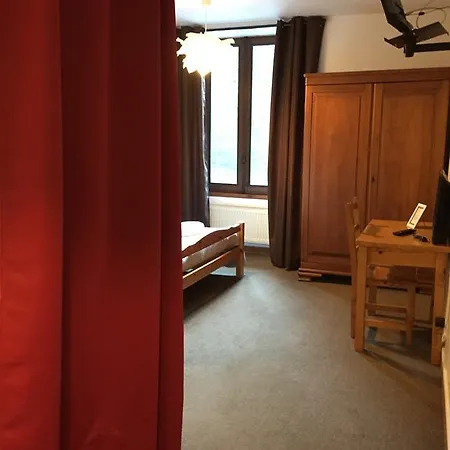 La Cascade Hotel 2*